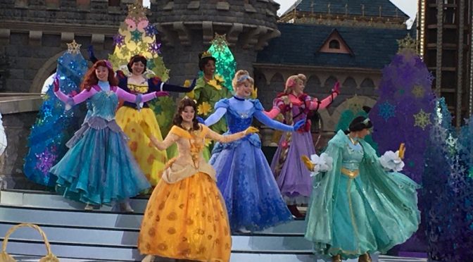 ◆パリディズニー◆プリンセス アリエル ラプンツェル クリスマス 限定ピンバッジ パリレポ】プリンセス8組登場！ディズニーランド・パリの豪華