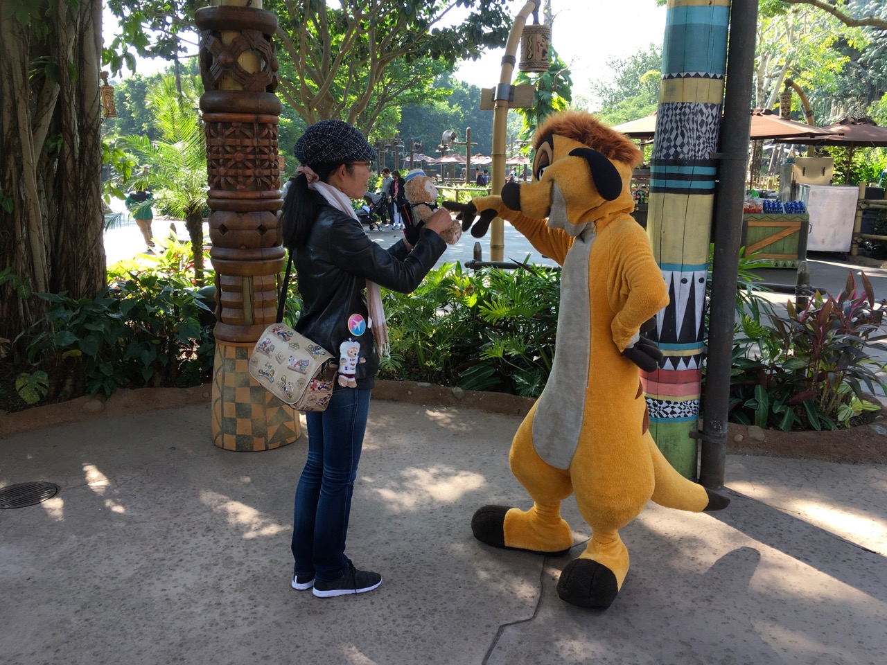 香港レポ このキャラクターのところでダッフィーとグリーティングすると Summyworld Is Fun