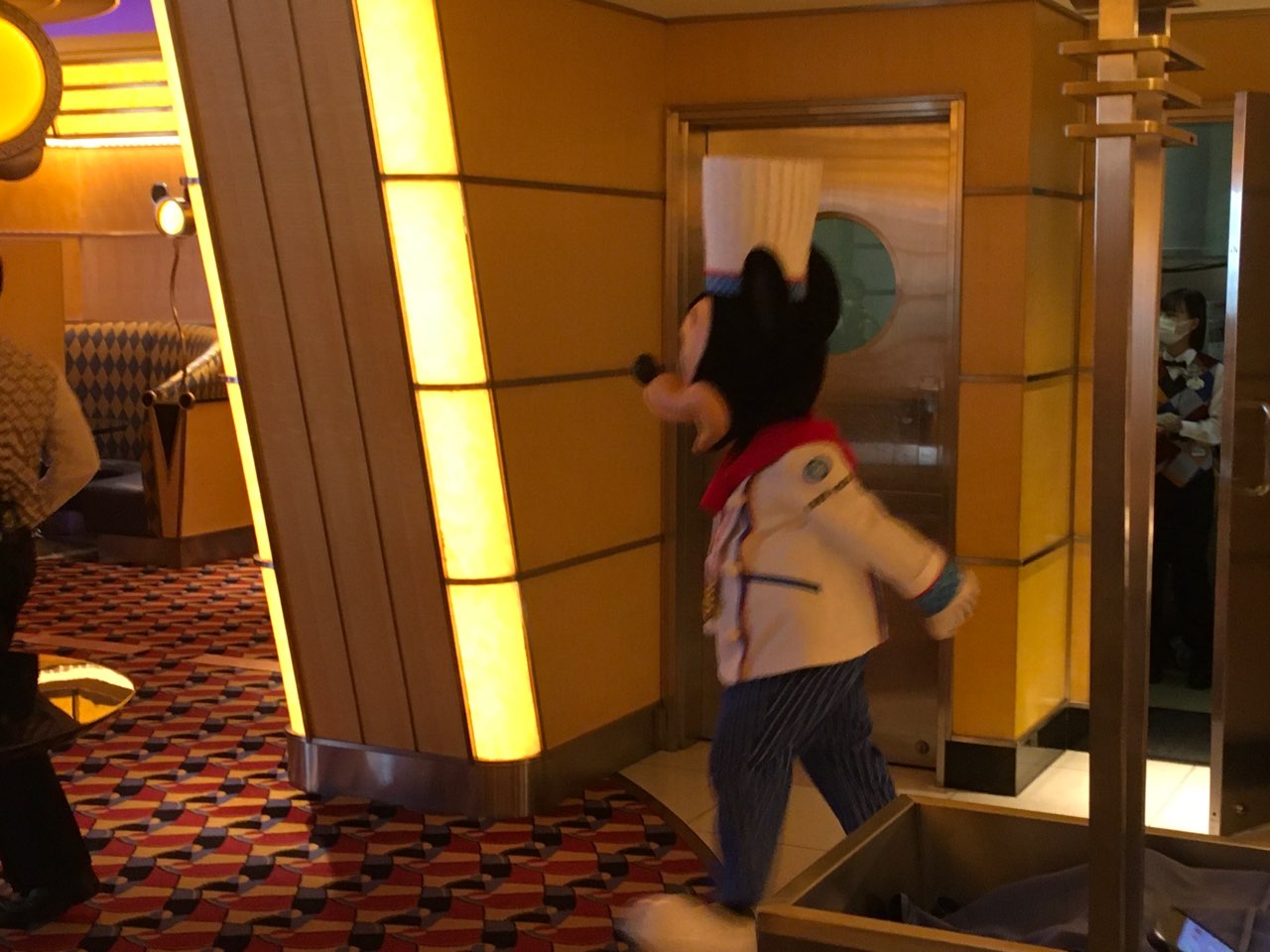 舞浜レポ ついにシェフ復活 ディズニーアンバサダーホテルの シェフ ミッキー に行こう Summyworld Is Fun 舞浜レポ ついにシェフ復活 ディズニーアンバサダーホテルの シェフ ミッキー に行こう Summyworld Is Fun