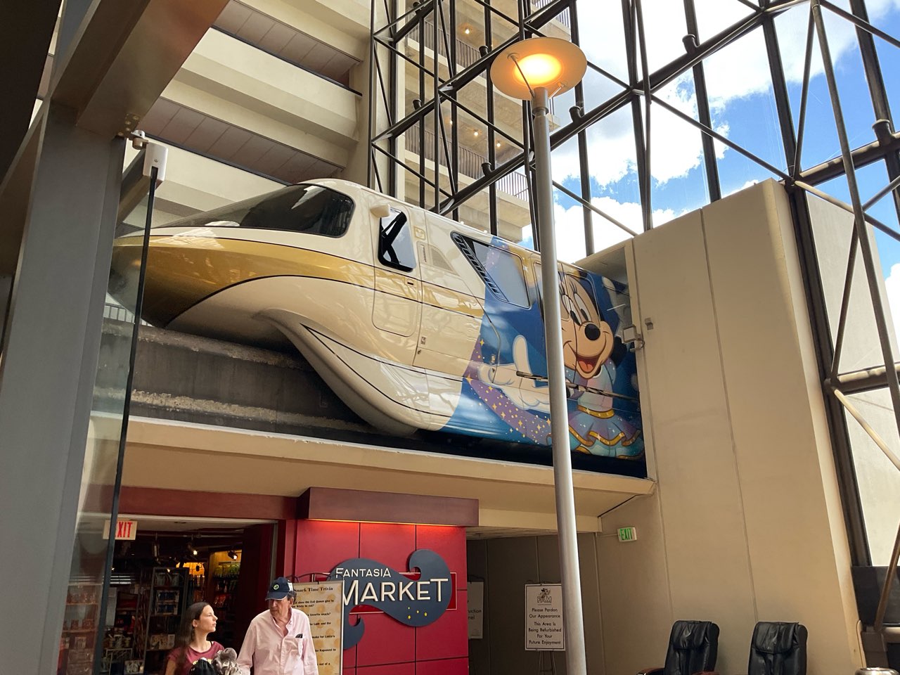 海外 ディズニー モノレール MONORAIL 2022 Disneyland