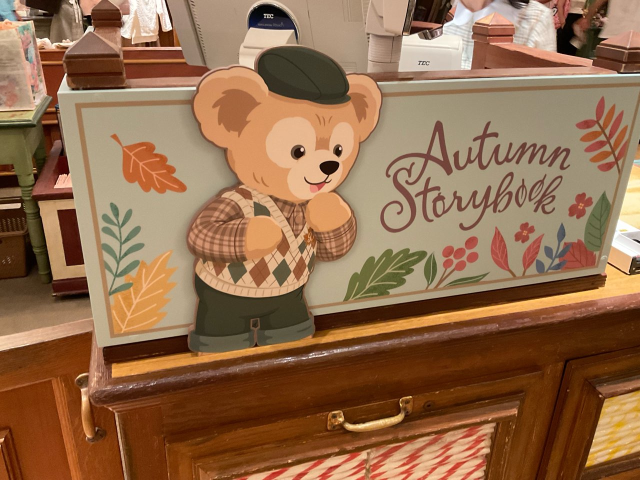 リーナベルぬいぐるみ+オータムストーリーブック衣装　東京ディズニーリゾート ダッフィー＆フレンズのオータム・ストーリーブック」の秋
